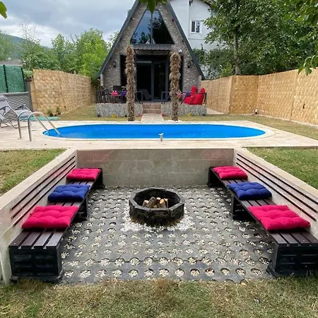 Sleek Bungalow With Heated Pool Near Casa vacanze *