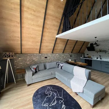 Sleek Bungalow With Heated Pool Near Casa vacanze Sapanca